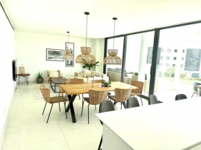 Elegant 2BR Apartment Prime Area, Torremuelle